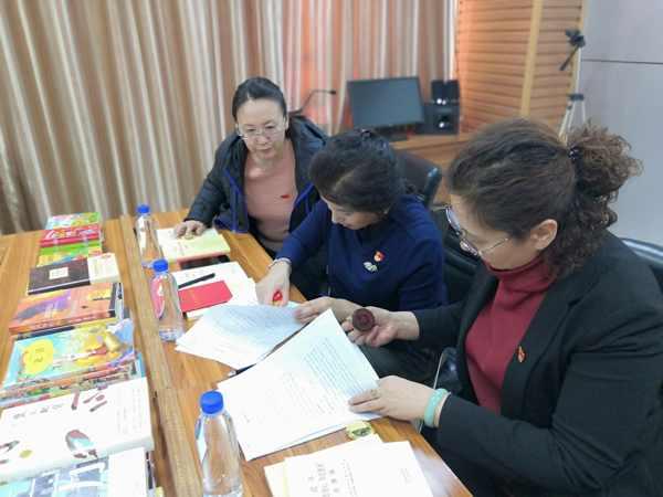 社校融合齊發(fā)力,黨建工作展新篇