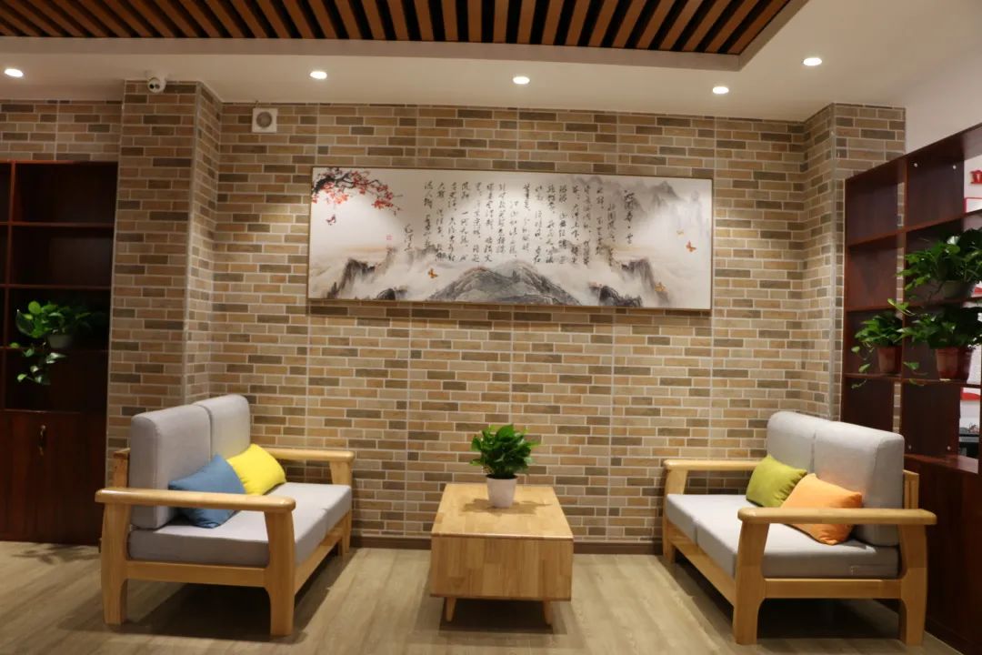 黨史學習教育│陸川縣檢察院黨員活動中心揭牌儀式暨“光榮在黨50年”紀念章頒發儀式